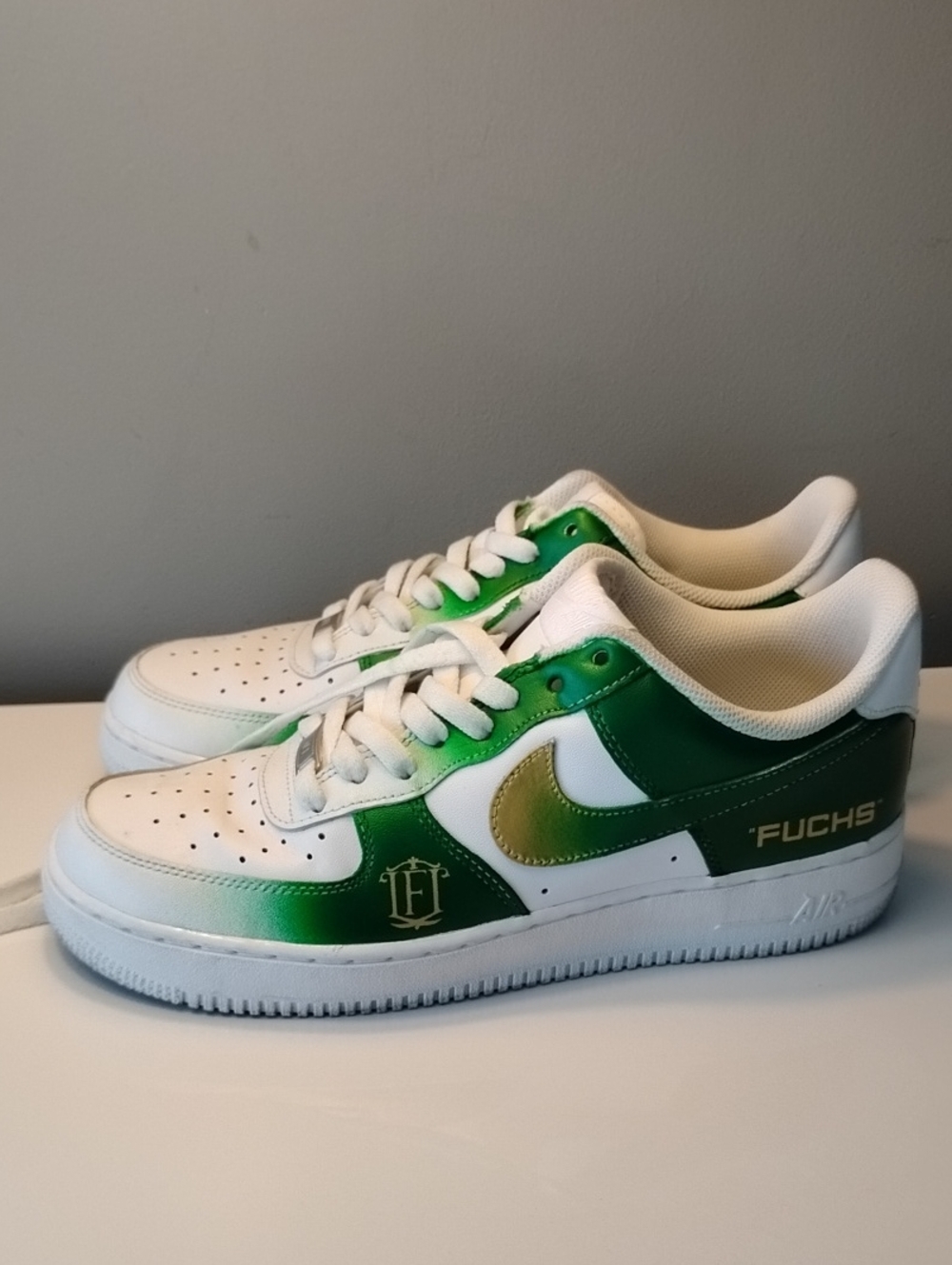 Nike Men's White Custom Green and Gold Low-Top Sneakers 11.5 Fuchs